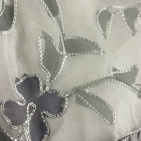 NWT, Mica, evening / cocktail dress.  100% silk, fully lined.  Size 4. - Picture 8 of 14